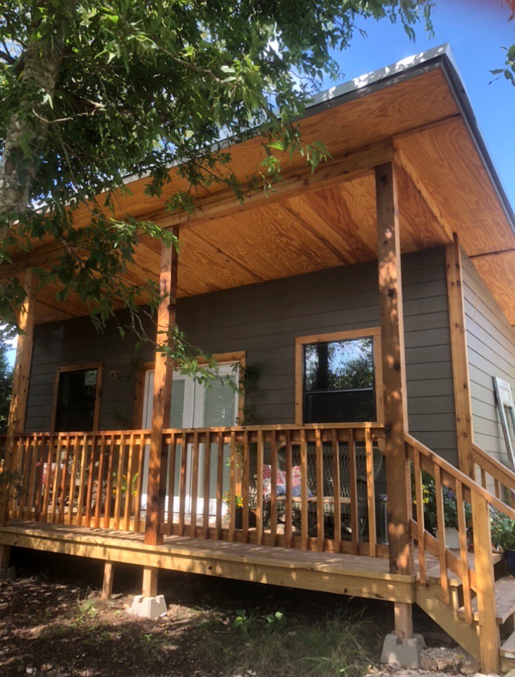 Image of outside of cabin